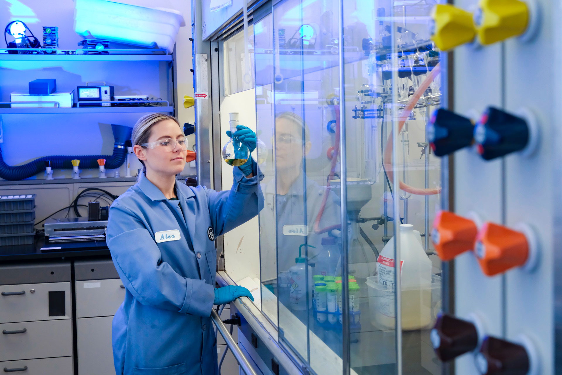 Selections from 2019 Greenville, South Carolina photoshoot

Approved for Internal and External Use

ROLE NAME
Photographer Clint David
Communications/Approvals Greg Stock
Creative Services James Wyanski
Legal Review Theo Stamatiadis
IP and Product Review Vivekanandhan
EHS Review Luke Tow